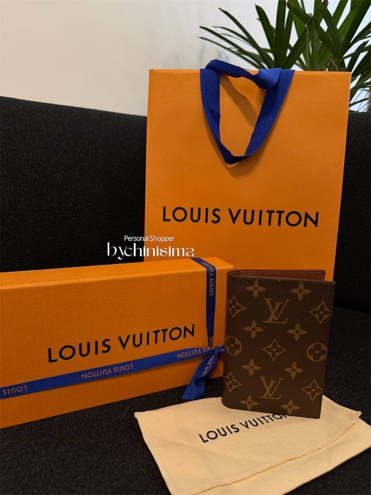 Billetera con todo su packaging